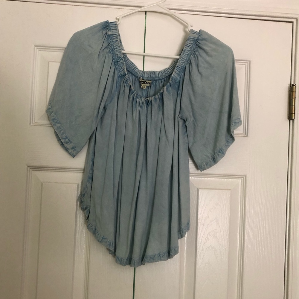 Adorable Tramp Brand Chambray Top